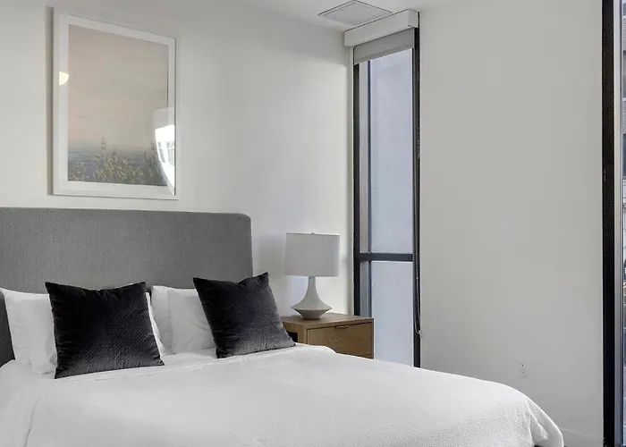 Landing Stylish 2Bd Courtyard Clubhouse Tucson